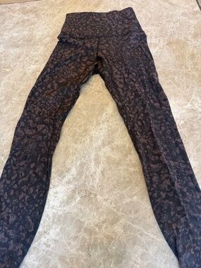Lululemon brown and black print leggings